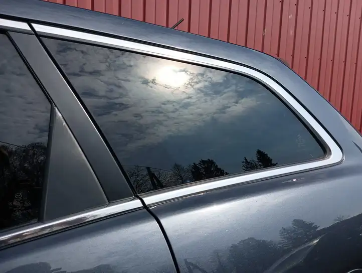 Mazda CX-7 (2009 - 2014) Заднее боковое стекло — фото 3