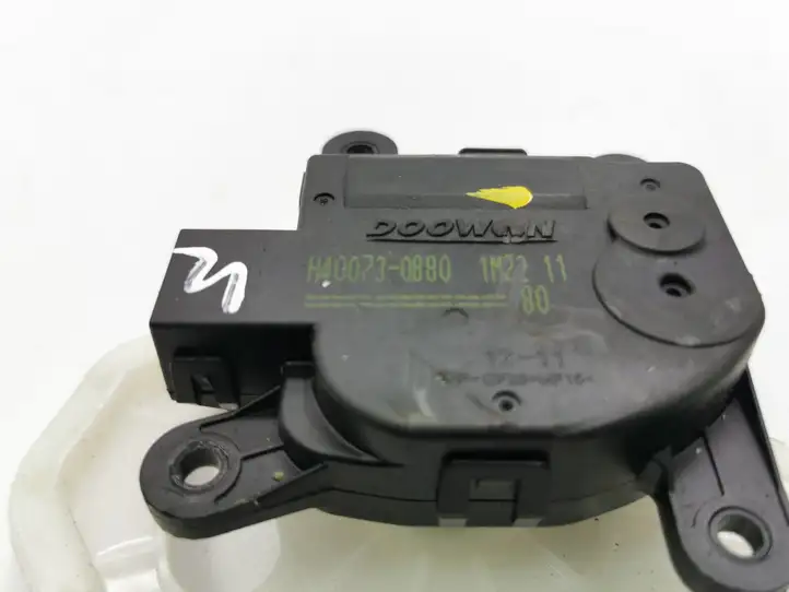 Hyundai Veloster (2011 - 2017) H400730880 Двигатель задвижки потока воздуха — фото 2