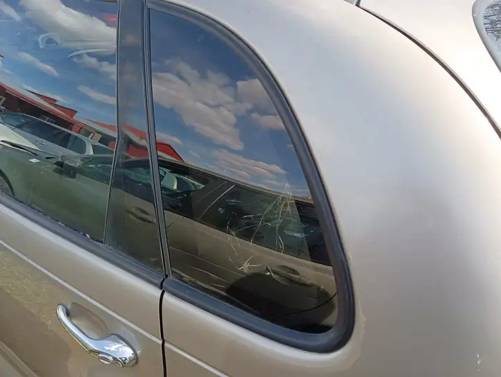 Chrysler PT Cruiser (2000 - 2010) Заднее боковое стекло — фото 3