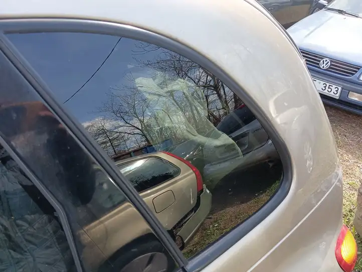 Chrysler PT Cruiser (2000 - 2010) Заднее боковое стекло — фото 4