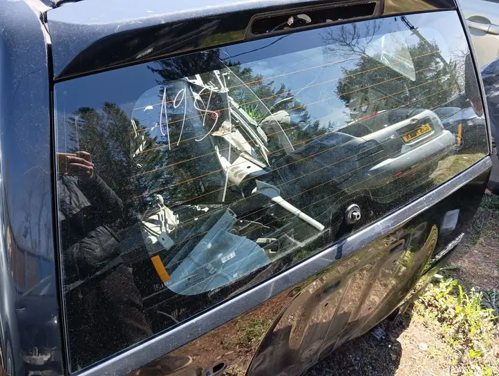 Suzuki Grand Vitara II (2005 - 2008) Заднее стекло — фото 4