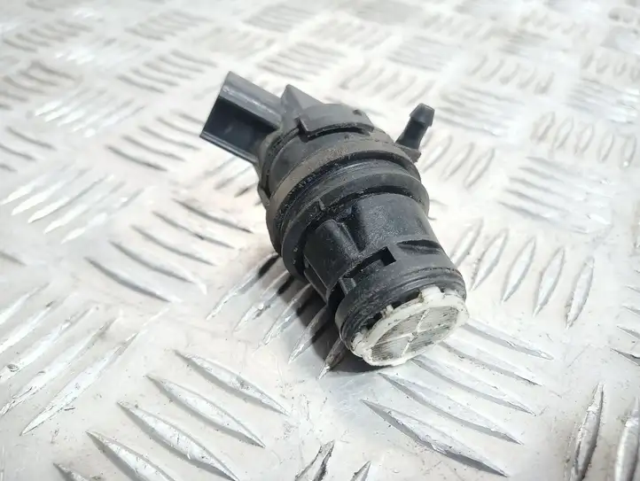 Toyota RAV 4 (XA20) (2000 - 2005) 8533060180 Насос омывателя стекла — фото 2