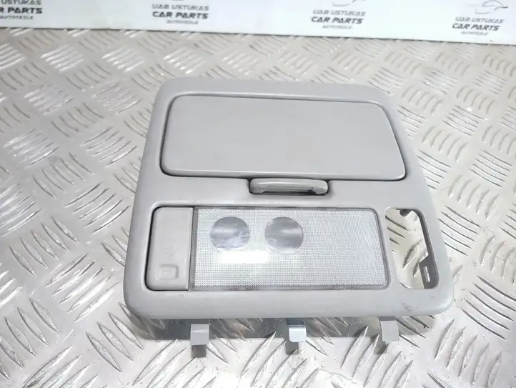 Toyota RAV 4 (XA20) (2000 - 2005) 10000309 Передняя подсветка — фото 1