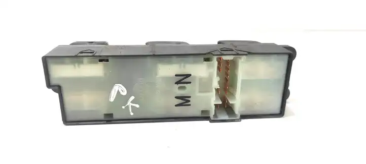 Nissan Almera Tino (2000 - 2003) Блок кнопок стеклоподъемников — фото 4