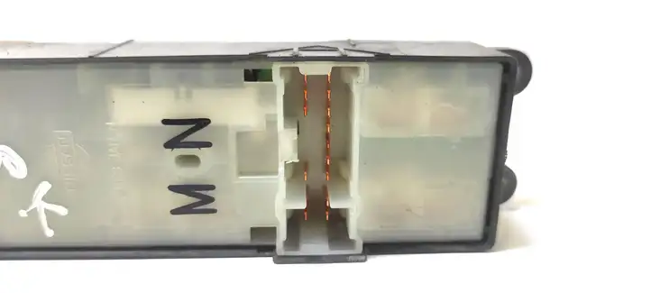 Nissan Almera Tino (2000 - 2003) Блок кнопок стеклоподъемников — фото 6