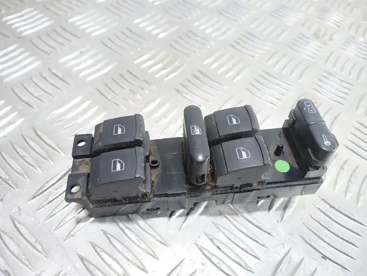 Skoda Octavia Mk1 (1U) (1996 - 2004) 1J4959857C Блок кнопок стеклоподъемников — фото 2