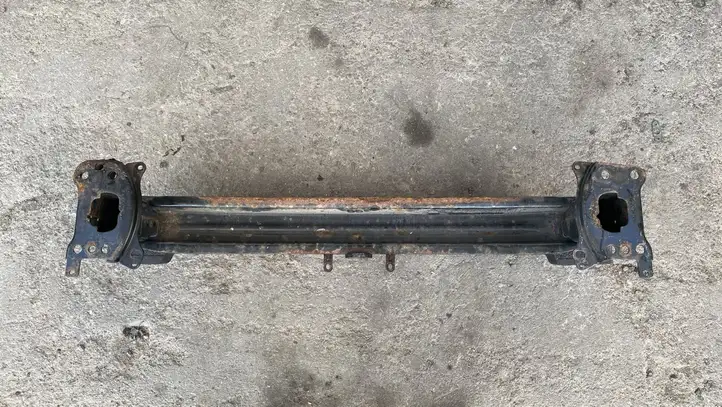 Volkswagen Passat CC    Балка переднего бампера