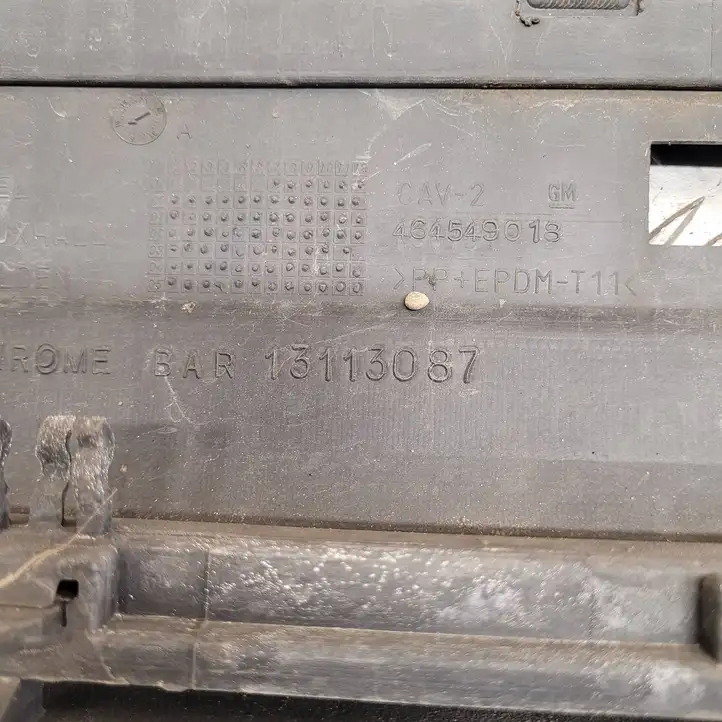 Opel Combo   464549018 Передний бампер