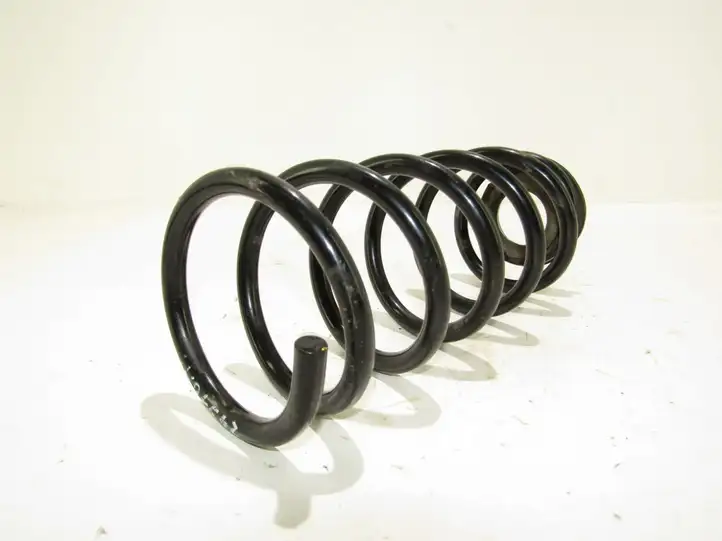 Kia Carens (2013 - )   Пружина