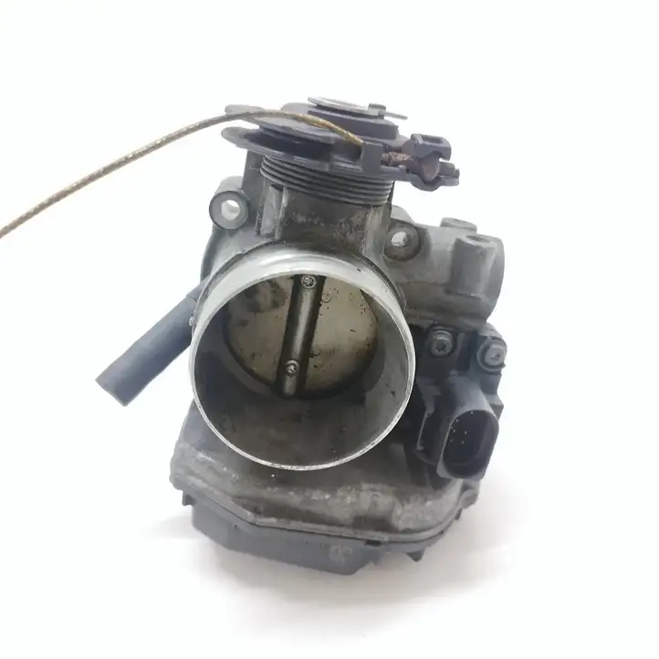Audi A3/S3 8L (2000 - 2003) 06A133064J Дроссельная заслонка — фото 1