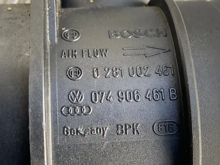 Volkswagen PASSAT B6 (2005 - 2010) 074906461B Датчик массового расхода воздуха — фото 2