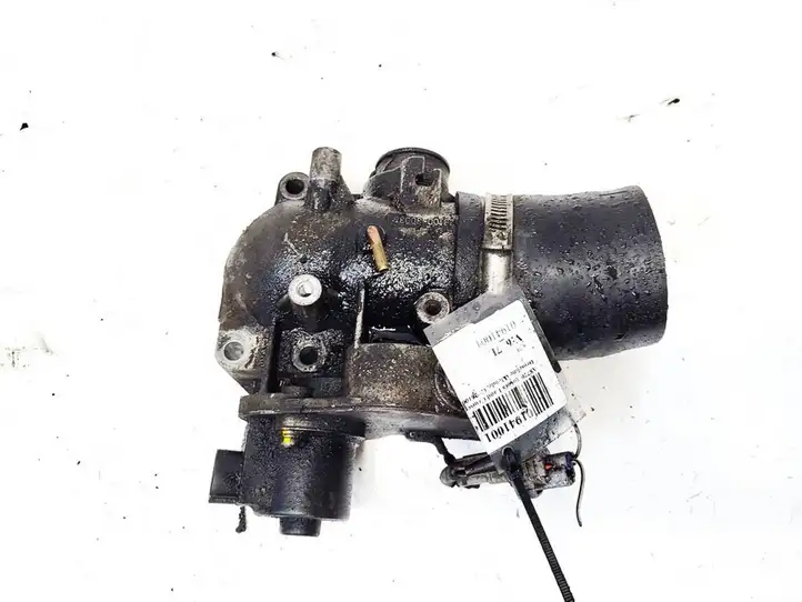 Toyota Land Cruiser (J100) (1998 - 2007) 2610030030 Дроссельная заслонка — фото 1