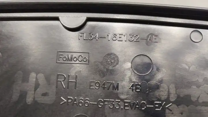 Ford F150 (2018 - 2020) FL3416E132AE Уплотнитель передней двери — фото 3
