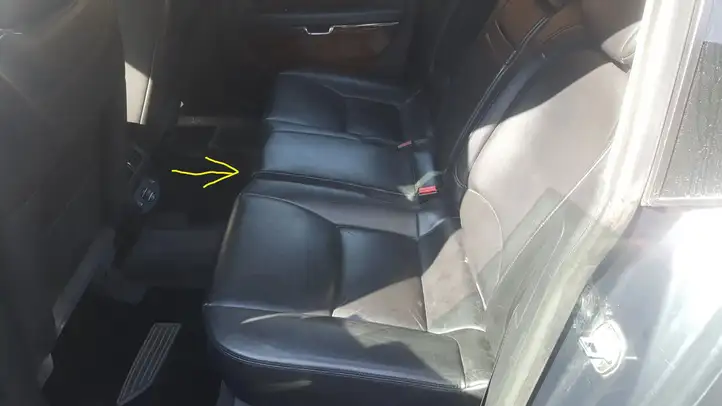 Citroen C6 (2005 - 2012) 9661072377 Коврик бардачка — фото 5