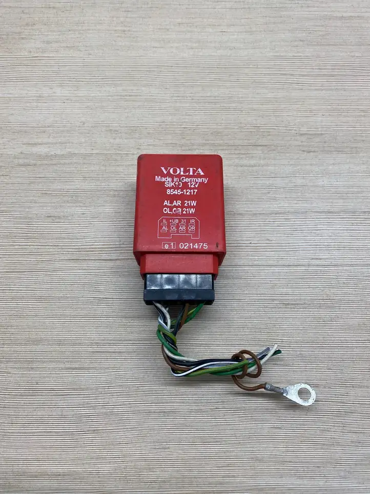 Toyota Auris 150 (2006 - 2012) 85451217 Реле крюка для прицепа — фото 1