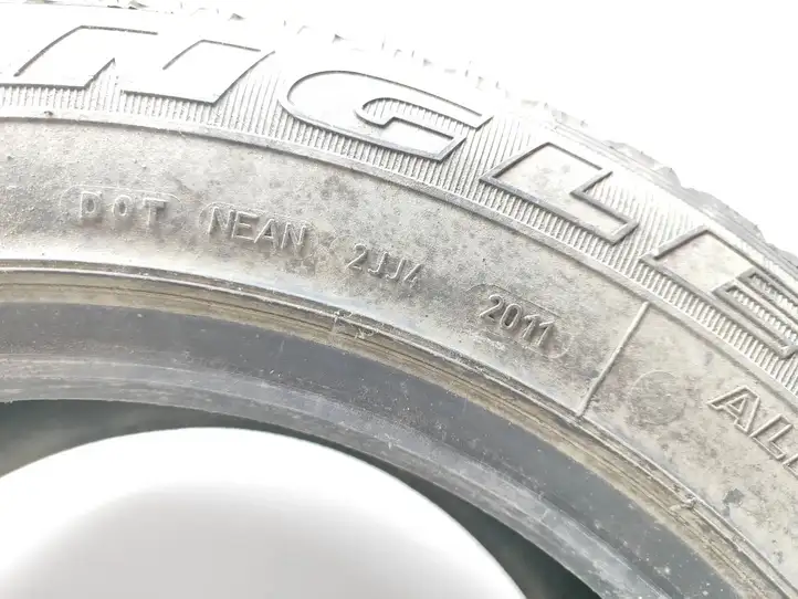 Jeep Grand Cherokee (WK) (2004 - 2010) Зимняя шина R18 — фото 4