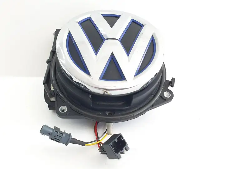 Volkswagen e-Golf (2013 - 2016) 5GE827469E Ручка багажника с камерой — фото 1