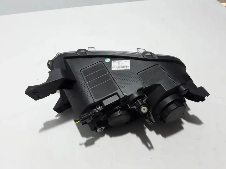 Dacia Spring (2021 - ) 260104835R Передняя противотуманная фара — фото 4