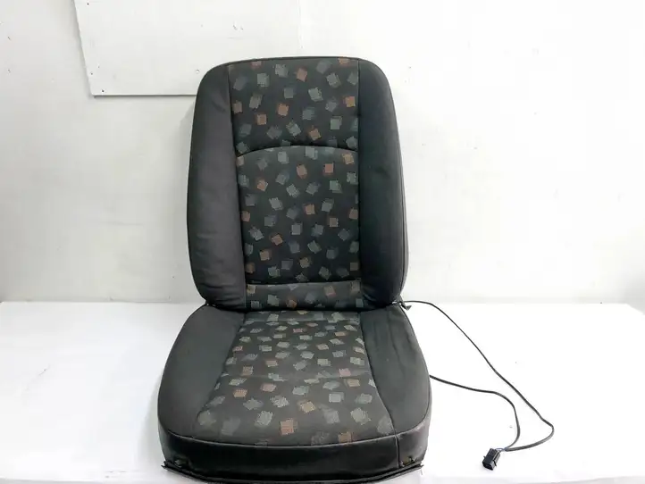 Mercedes-Benz Vito Viano W639 (2003 - 2010) 8308682710000L Нижняя часть сиденья водителя — фото 14