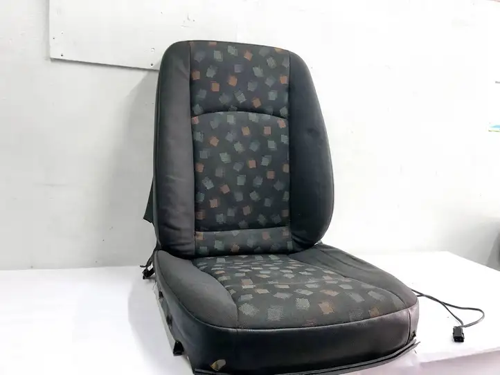 Mercedes-Benz Vito Viano W639 (2003 - 2010) 8308682710000L Нижняя часть сиденья водителя — фото 16