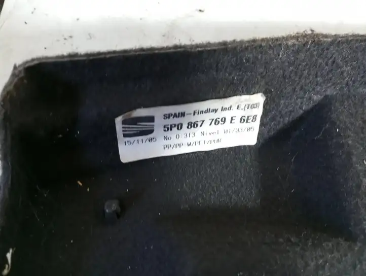 Seat Altea (2004 - 2009) 5P0867769E Прочая отделка багажника — фото 3
