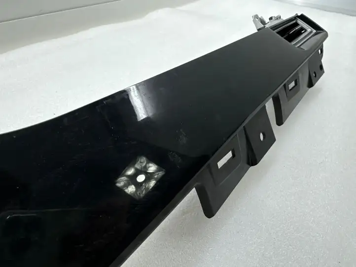 Tesla Model S (2016 - 2021) 100782500C Боковой воздушный дефлектор — фото 4