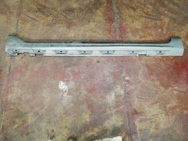Volvo V70 (2007 - 2013) Порог кузова — фото 2