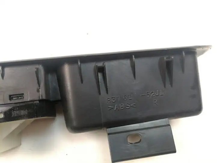 Suzuki Swift (2004 - 2010) 8376162J1 Кнопка стеклоподъемников — фото 7