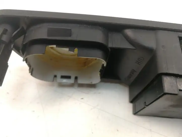 Volkswagen Tiguan (2007 - 2011) 1K4959857B Блок кнопок стеклоподъемников — фото 5