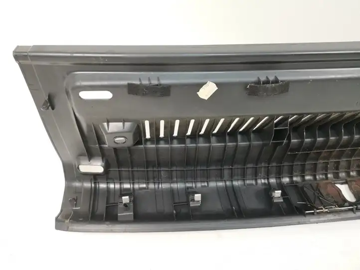 Volkswagen Tiguan (2007 - 2011) 5N0863459 Отделка порога багажника — фото 10