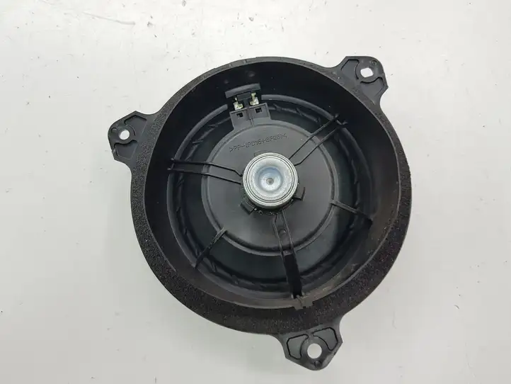 Toyota Yaris (2005 - 2009) 861600D190 Динамики задних дверей — фото 3