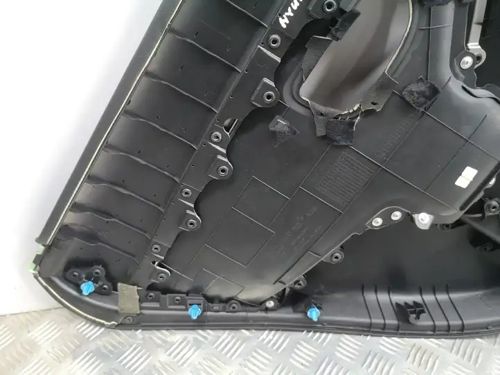 Hyundai i30 (2012 - 2015) 83360A6100 Обшивка задней двери — фото 9