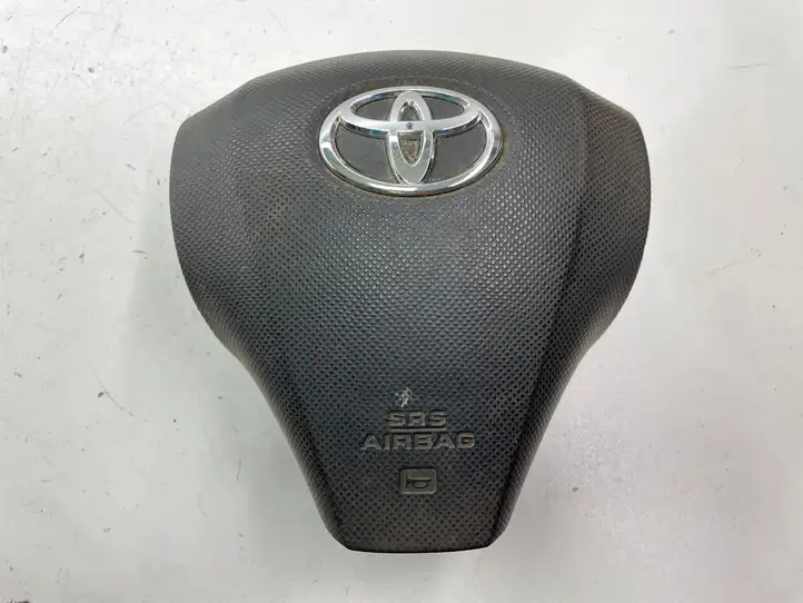 Toyota Yaris (2005 - 2009) FBWV1307902 Подушка безопасности руля — фото 1