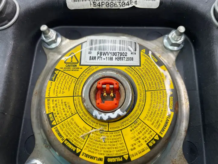 Toyota Yaris (2005 - 2009) FBWV1307902 Подушка безопасности руля — фото 5