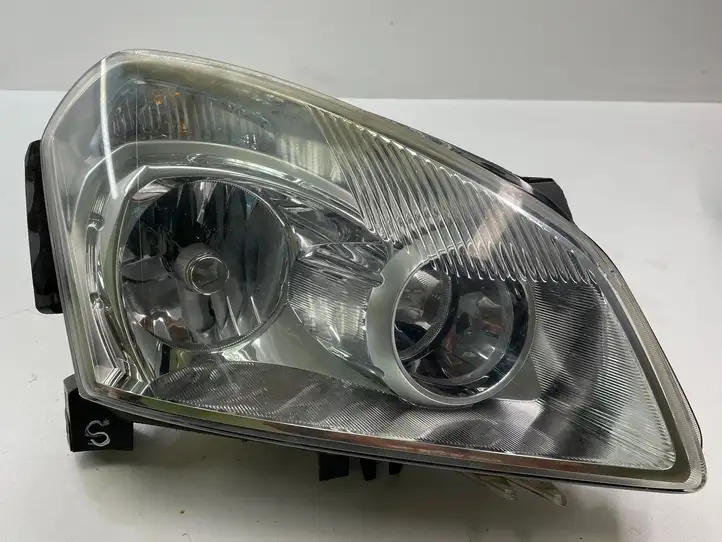 Nissan Qashqai (2006 - 2010) 26010JD01A Передняя фара — фото 1