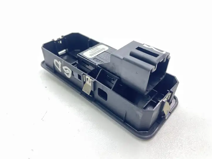 Land Rover Range Rover Sport L320 (2005 - 2009) YUD501070PVJ Блок кнопок стеклоподъемников — фото 3