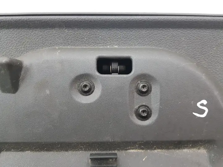 Ford Focus C-MAX (2003 - 2010) 3M51R06052AA Крышка бардачка — фото 8