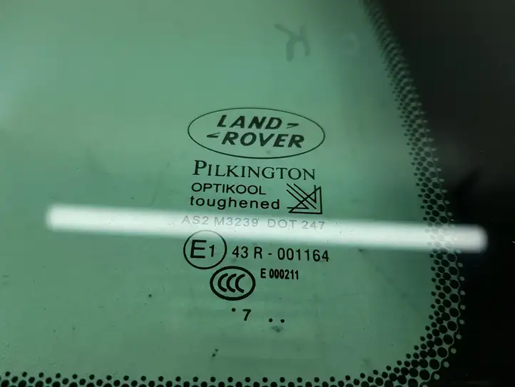 Land Rover Range Rover Sport L320 (2005 - 2009) 6H3221430BA Форточка двери — фото 2