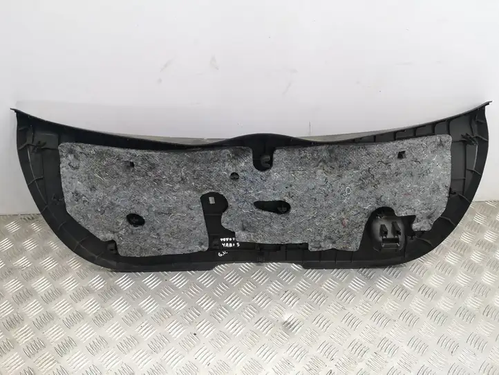 Toyota Yaris (2005 - 2009) Обшивка багажника — фото 6