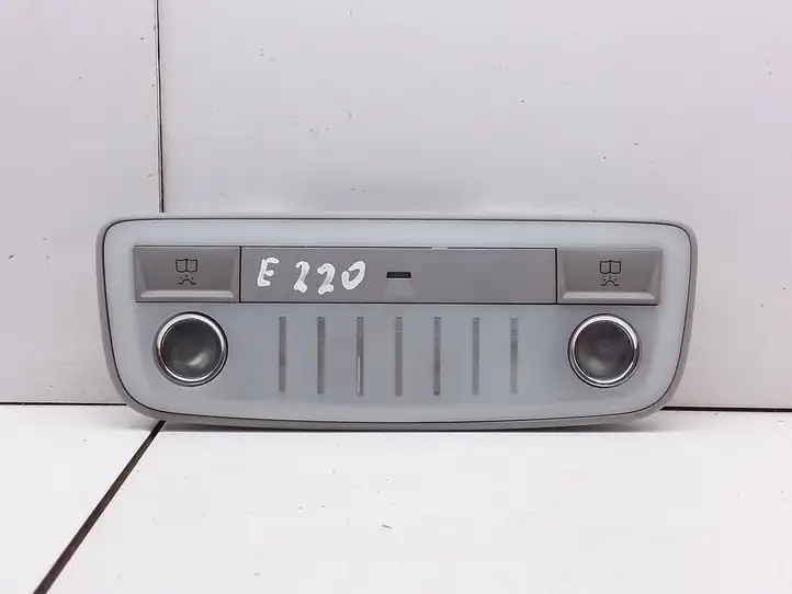 Mercedes-Benz E W212 (2009 - 2016) A2128205001 Передняя подсветка — фото 1