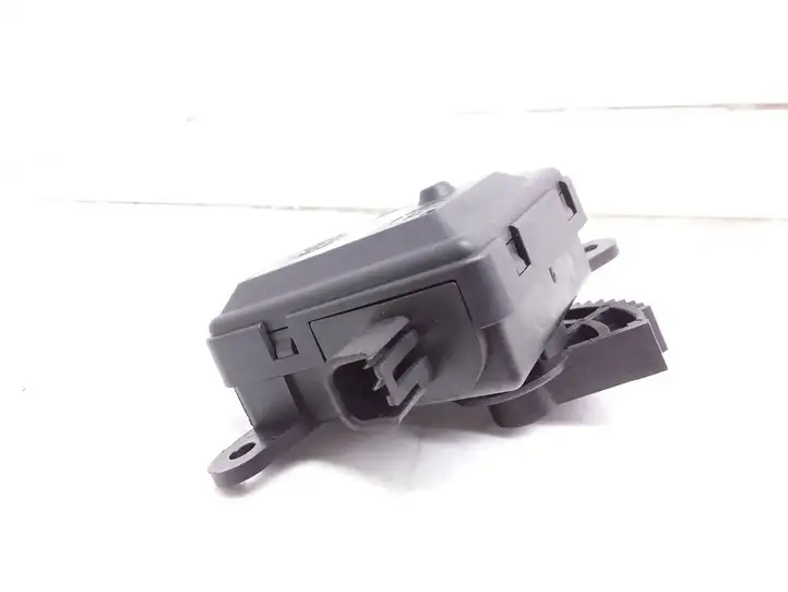 Opel Astra H (2004 - 2009) 309365502 Двигатель задвижки потока воздуха — фото 3