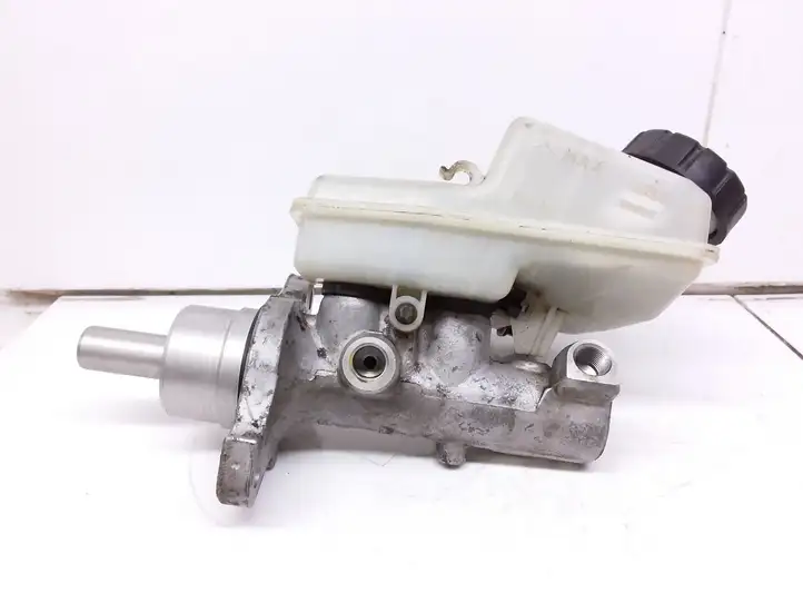 Opel Astra H (2004 - 2009) 32067277 Главный тормозной цилиндр — фото 1