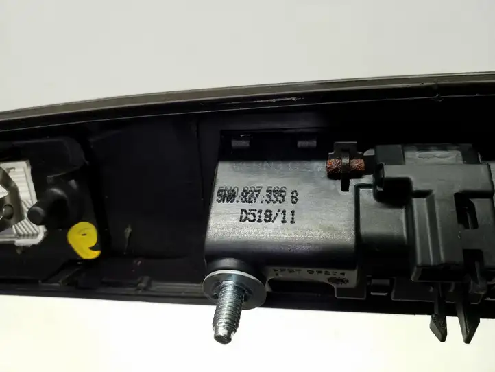 Volkswagen Tiguan (2007 - 2011) 5N0827566 Подсветка номера — фото 3