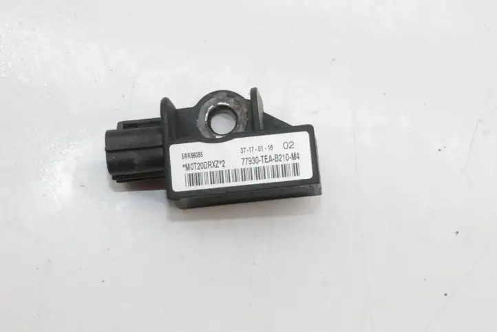 Honda Civic X (2016 - 2021) 77930TEAB210M4 Датчик удара SRS — фото 4