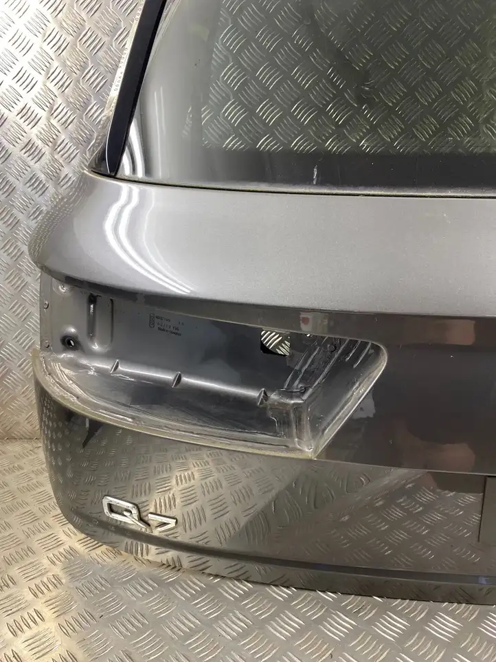 Audi Q7 4M (2015 - ) Крышка багажника — фото 16