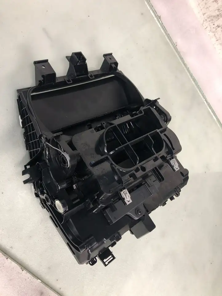 BMW 3 G20 G21 (2019 - ) 6806790 Ящик центральной консоли — фото 3