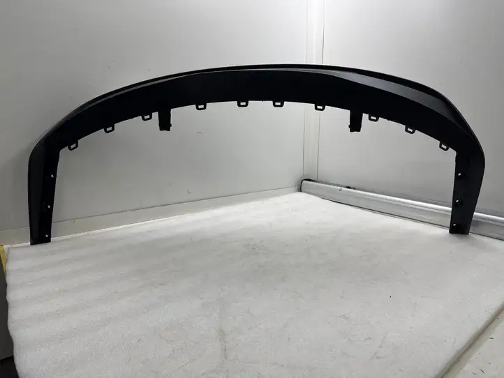 Tesla Model 3 (2024 - ) 158774100C Нижняя часть заднего бампера — фото 7