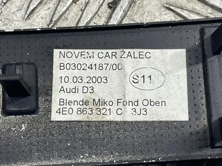 Audi A8 S8 D3 4E (2002 - 2005) B03024187 Накладка заднего прикуривателя — фото 3