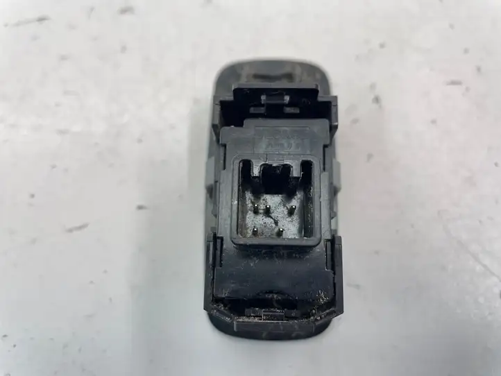 Toyota Corolla Verso AR10 (2004 - 2009) 848010F030 Блок кнопок стеклоподъемников — фото 4