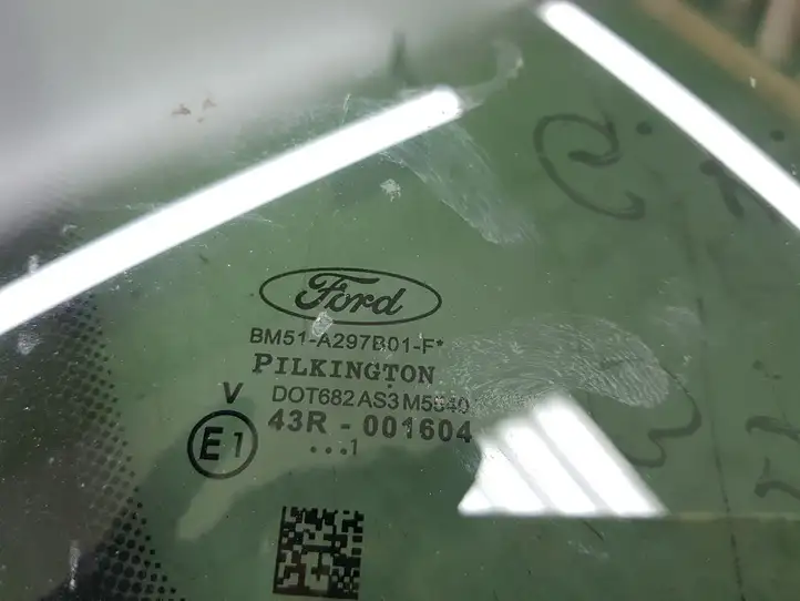 Ford Focus (2011 - 2015) BM51A297B01 Заднее боковое стекло — фото 5